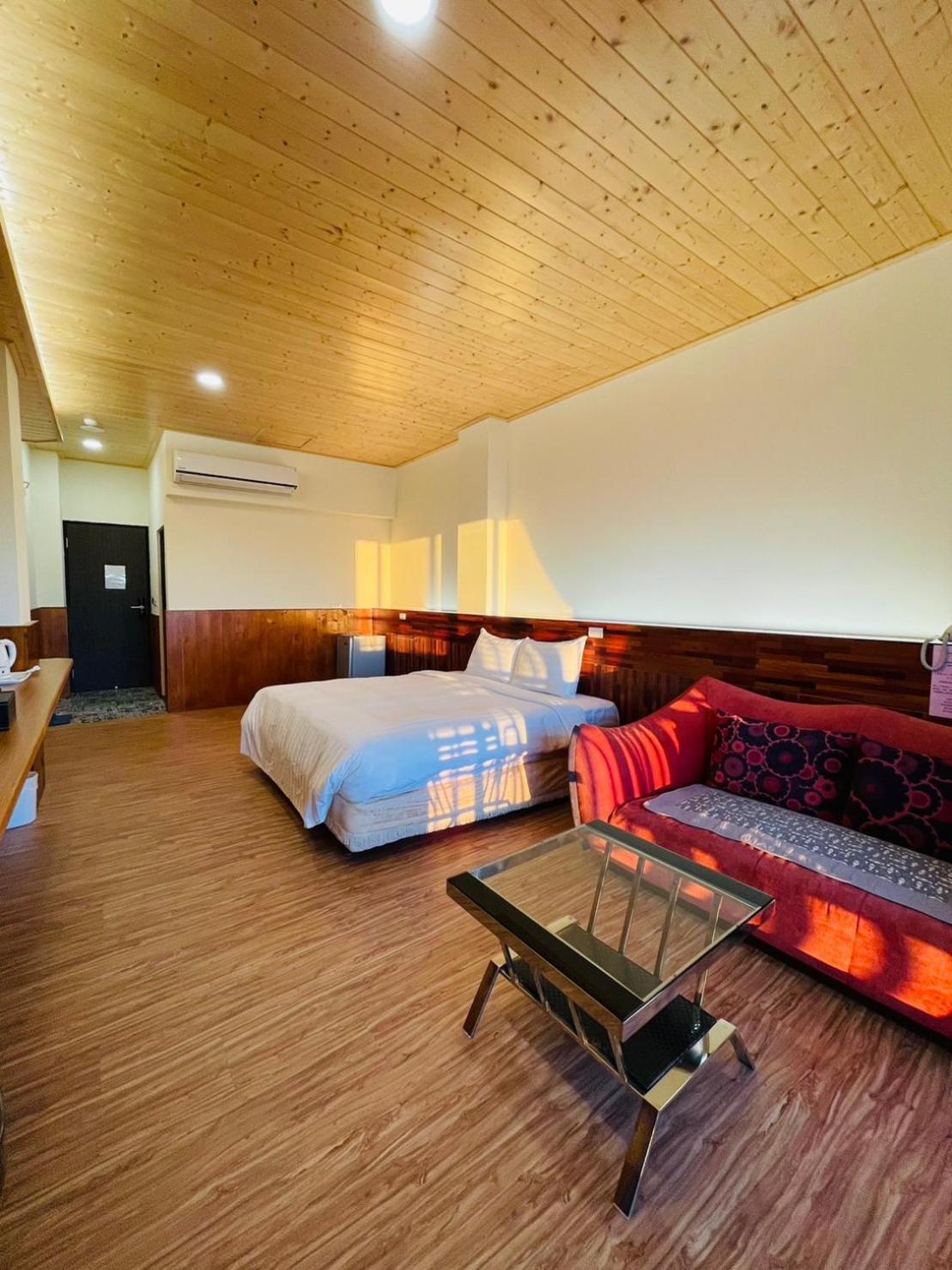 Junyi Landscape Villa 런아이 외부 사진
