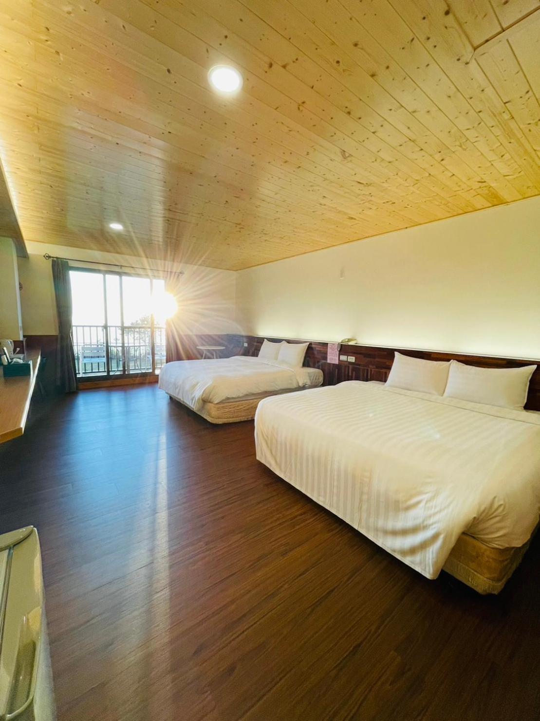 Junyi Landscape Villa 런아이 외부 사진